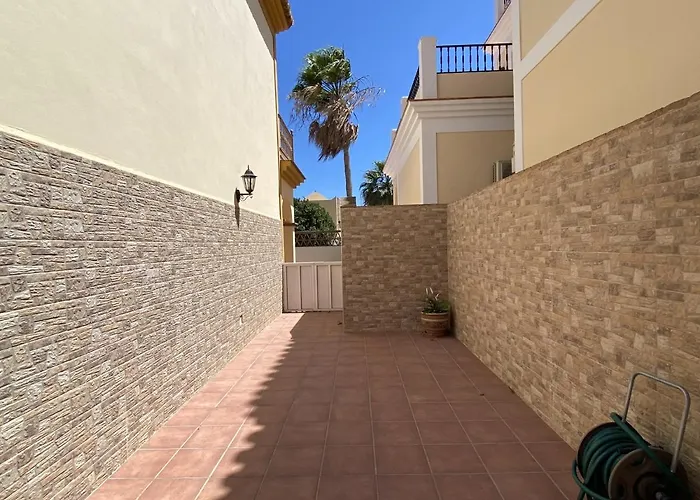 Вилла Madrid Private Pool Casasol Нерха